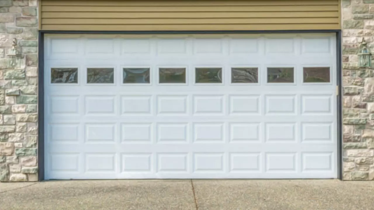Top 5 Tips For Do-It-Yourself Garage Door Repair - Garage Repair Now
